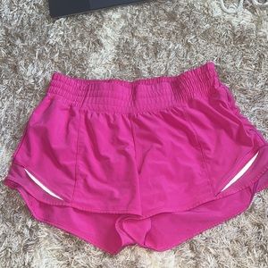 Hotty Hot Shorts High-Rise 2.5”